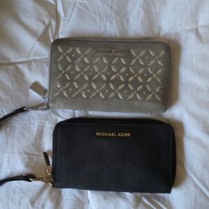 Michael Kors Black and Tan Wallet Duo